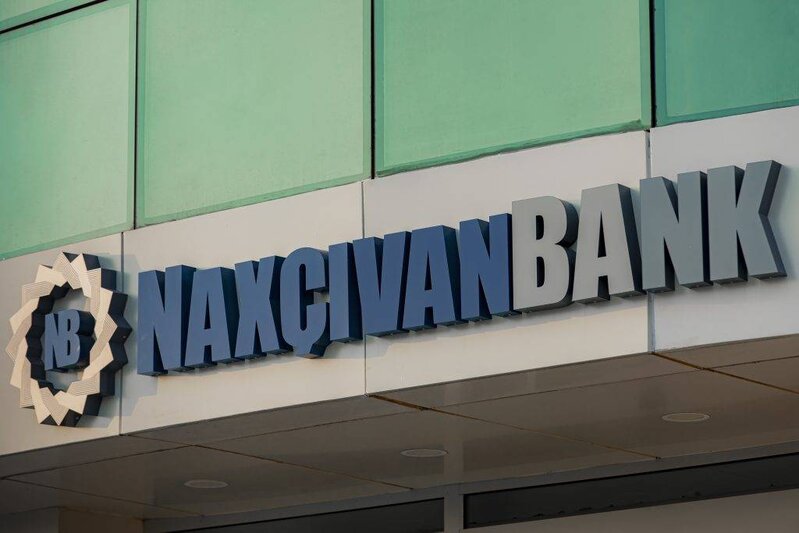 Naxçıvanbankdan Universal Xidmət