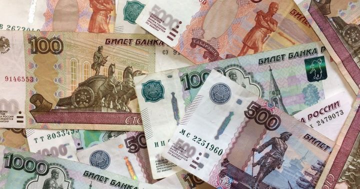 Moskva birjasında hərracların açılışında dolların məzənnəsi cüzi yüksəlib