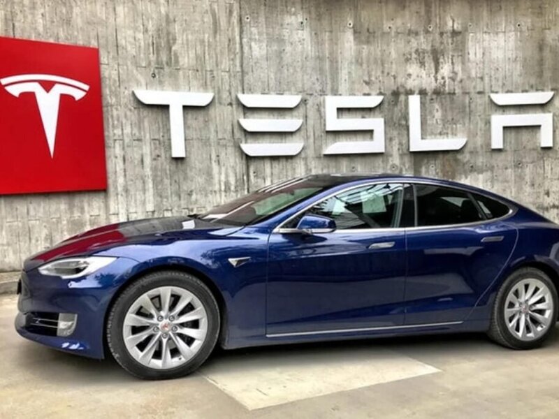 Teslanın üçüncü rübdə satış gözləntiləri yüksəlir